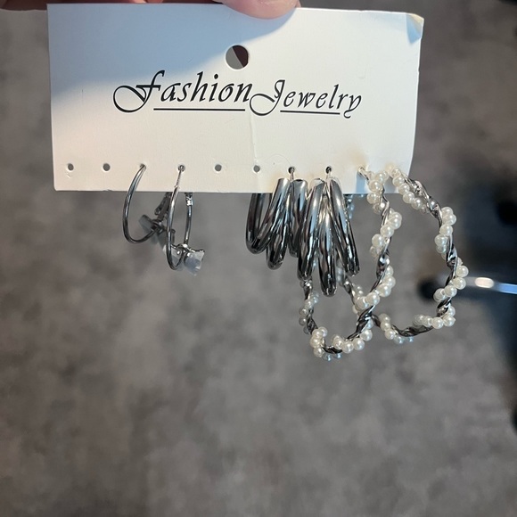 8 set of Fashion Jewelry - All 8 sets in photos - Silver Gold Plated Earrings - Picture 3 of 8